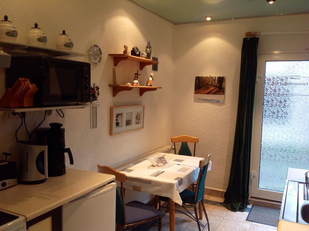 Ferienwohnung Am Dorfplatz Wittenberg Szoba fotó